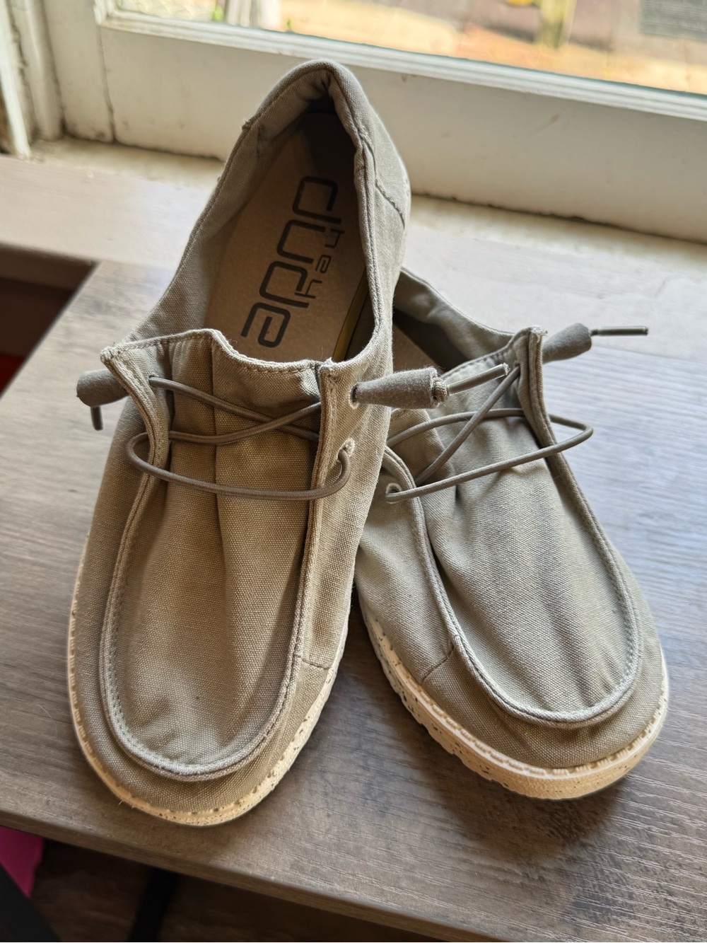 Hey Dude Wendy sz 8 grey